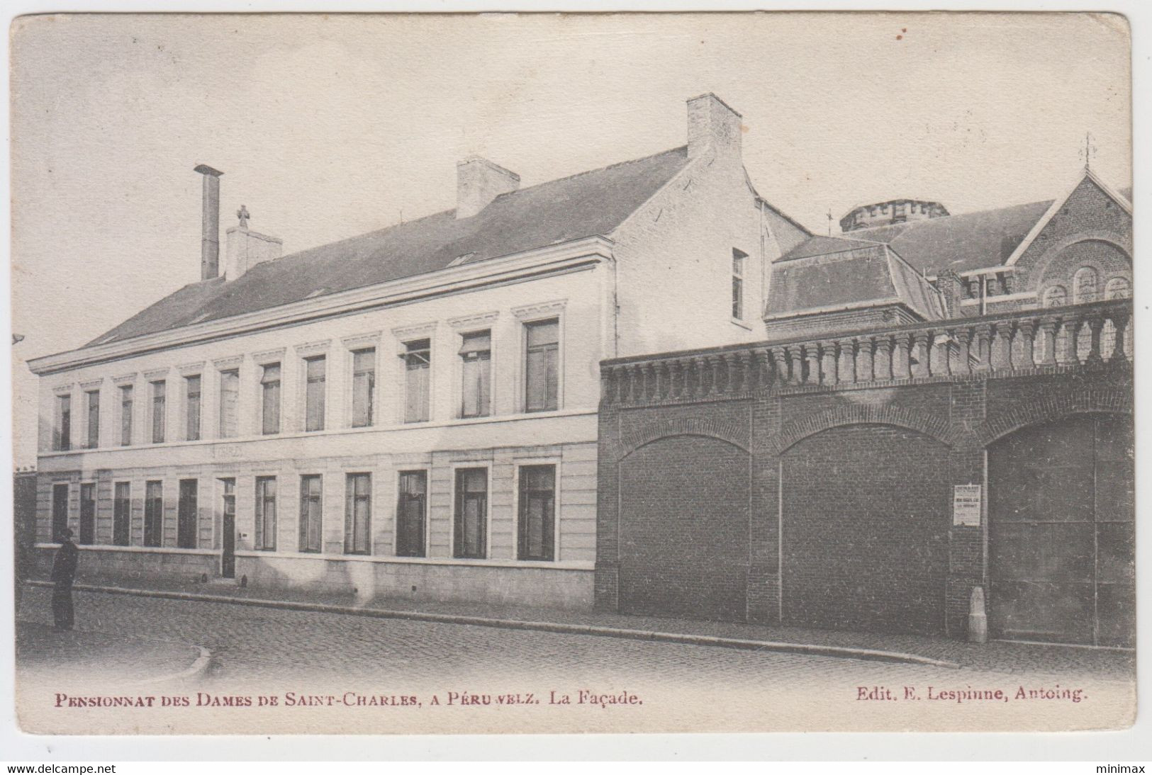 Pensionnat Des Dames De Saint- Charles A Péruwelz - La Façade - Péruwelz