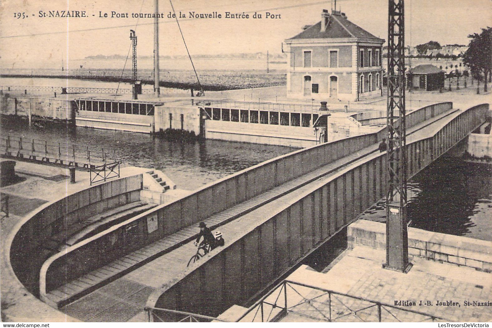 44 - SAINT NAZAIRE - Le Pont Tournant De La Nouvelle Entrée Du Port - Editeur JB JOUBLER - Carte Postale Ancienne - Saint Nazaire