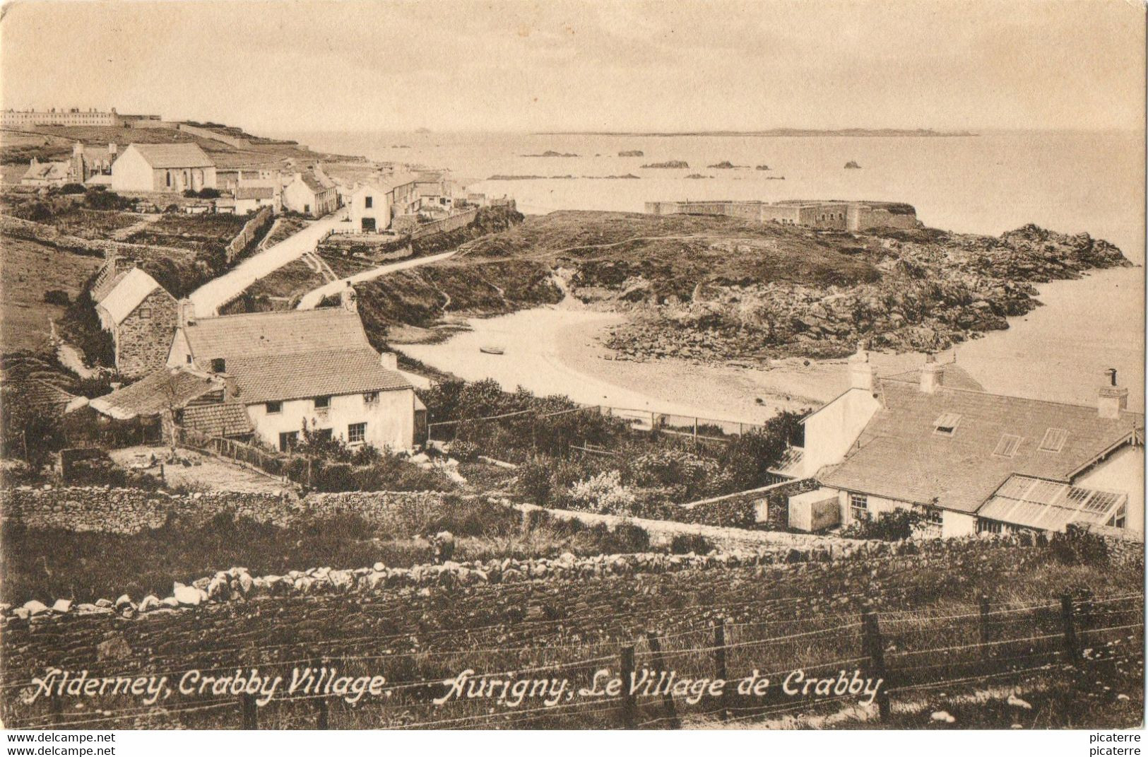 Alderney,Crabby Village : Ile D'Aurigny, Le Village De Crabby (Peacock Ser. 2713P) - Alderney