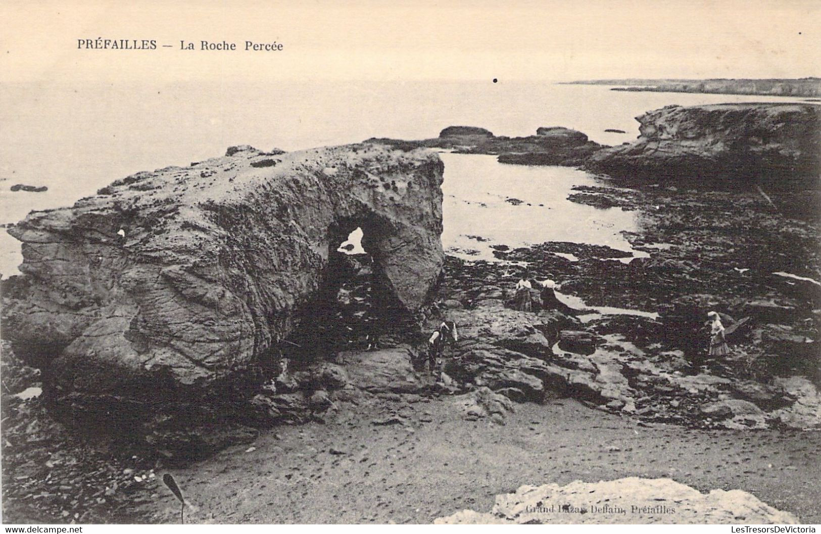 44 - PREFAILLES - La Roche Percée - Carte Postale Ancienne - Préfailles