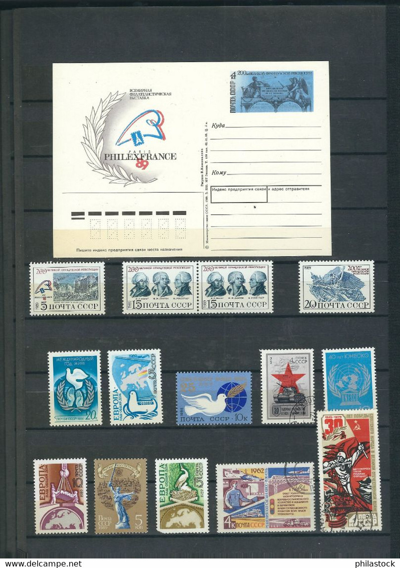 RUSSIE lot timbres & BF à 95 % ** + qq divers & documents dans un trés bel album