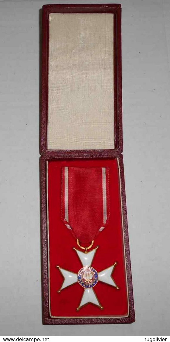 Ancienne Médaille Polonia Restituta Chevalier De L'Ordre De La Renaissance De Pologne 1944 - Altri & Non Classificati