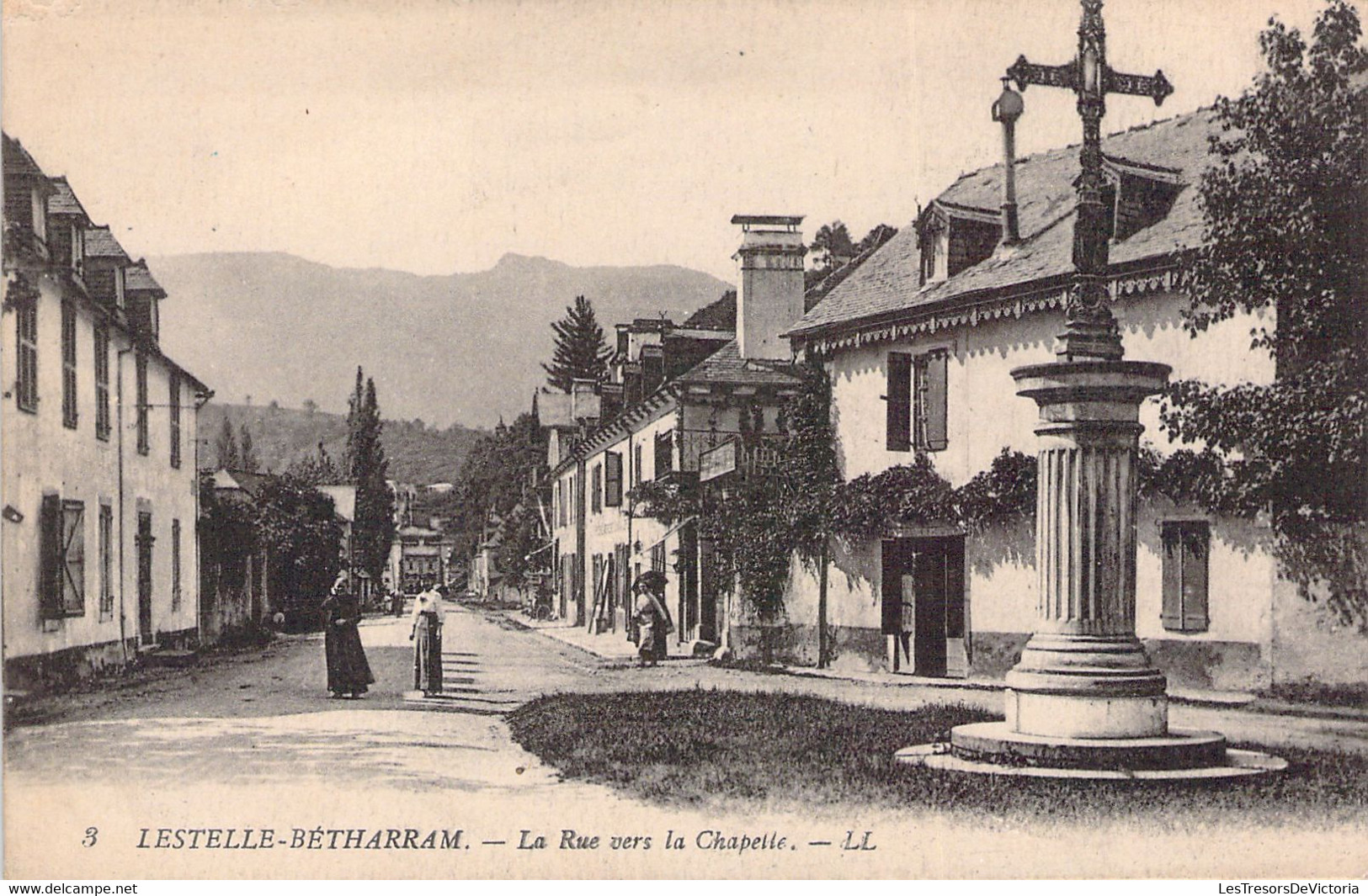 FRANCE - 64 - LESTELLE BETHARRAM - La Rue Vers La Chapelle - LL - Carte Postale Ancienne - Lestelle-Bétharram