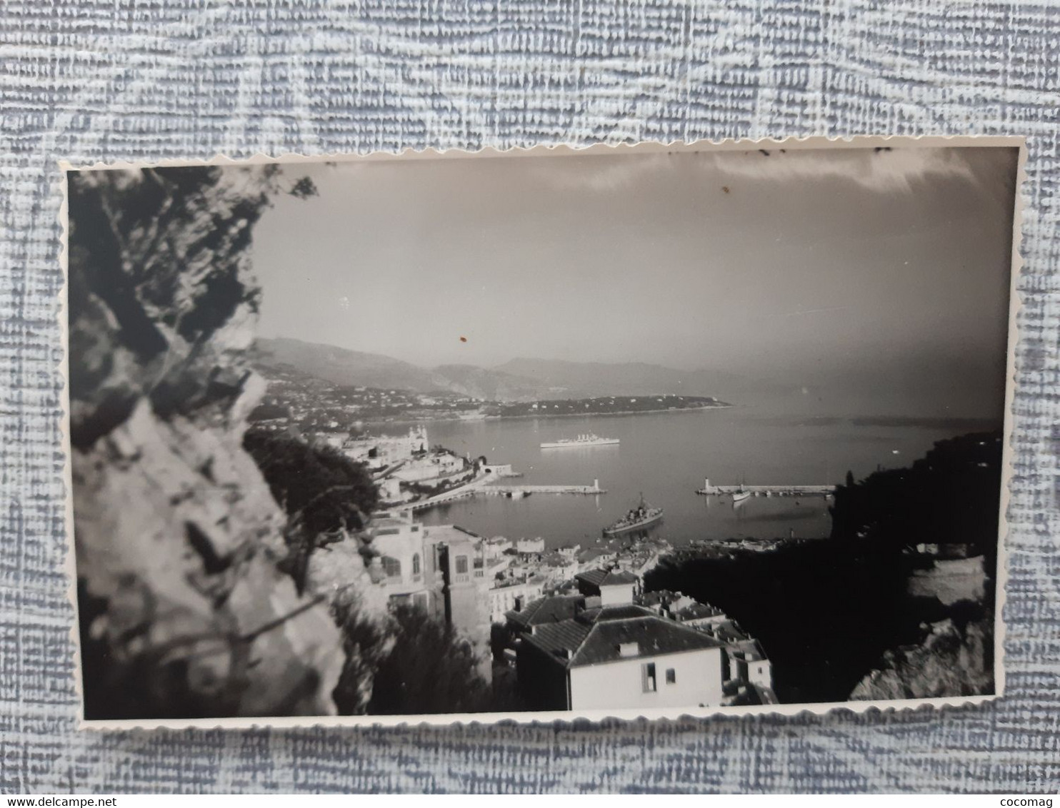 NAVIRE MILITAIRE FREGATE LA DECOUVERTE PHOTO 1948   DANS LE PORT DE MONACO  10.5 X 6.5 CM - Boats
