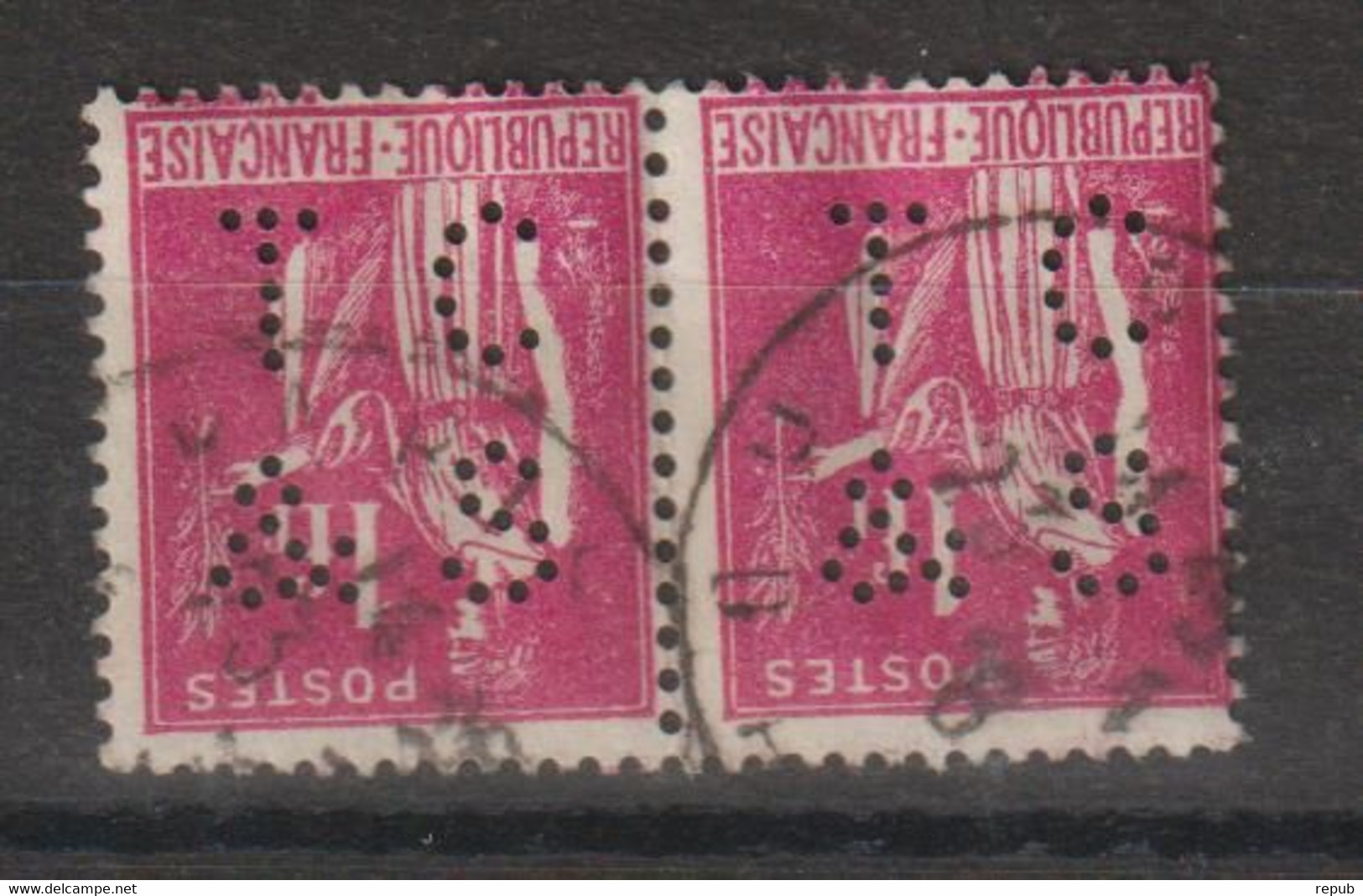 France Perforé Ancoper TC Et S 19 En Paire - Used Stamps