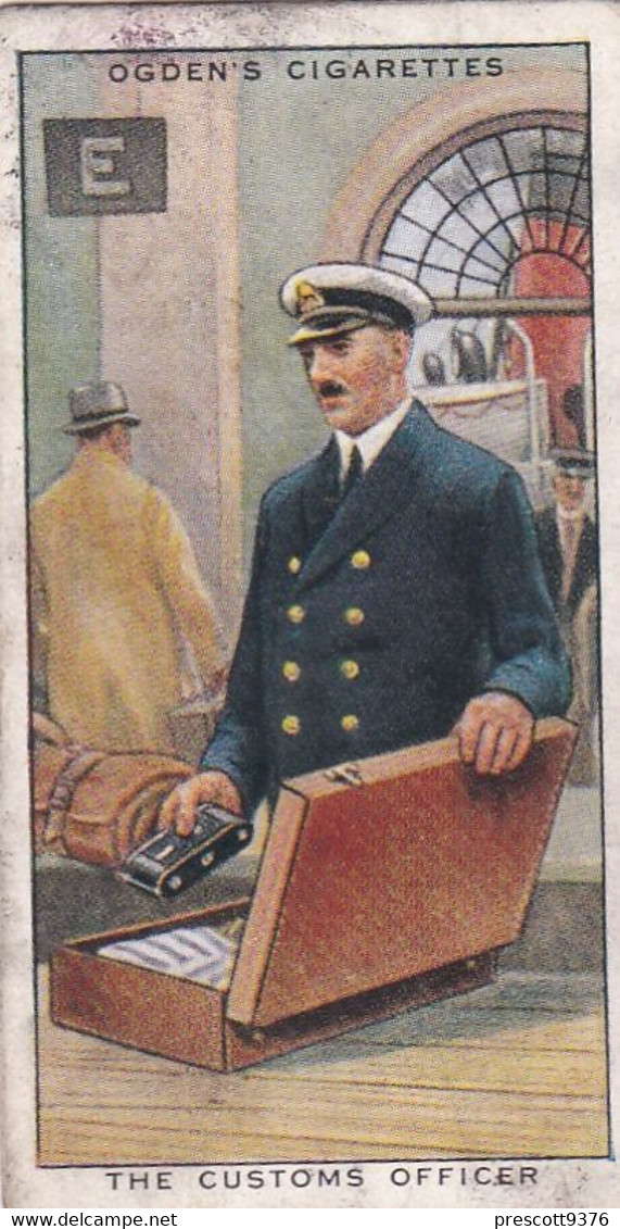 Smugglers & Smuggling 1932  - 36 The Customs Officer -  Ogdens Original Cigarette Card - - Ogden's