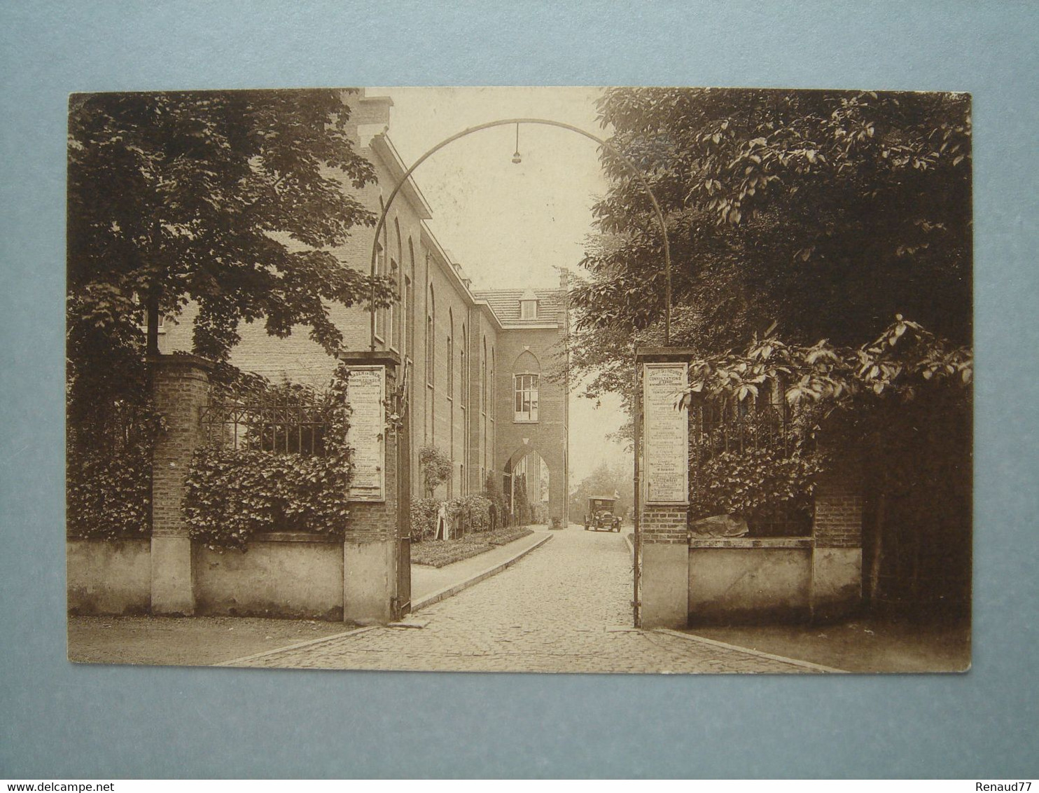 Bruxelles - Uccle - Institut Sainte Elisabeth - Entrée Côté De L'avenue Defré - Ukkel - Uccle