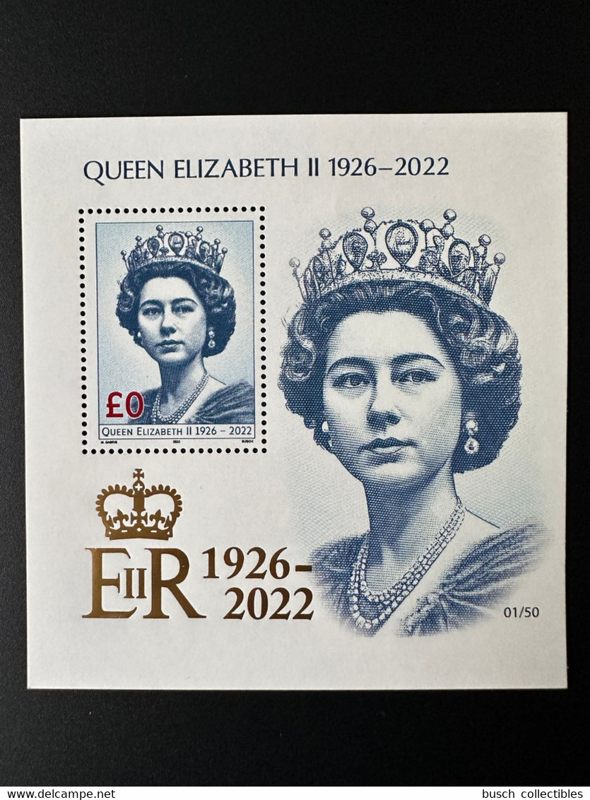 £0 2022 - Souvenir Sheet Gold (2) " Queen Elizabeth II " Matej Gabris - Erinnophilie