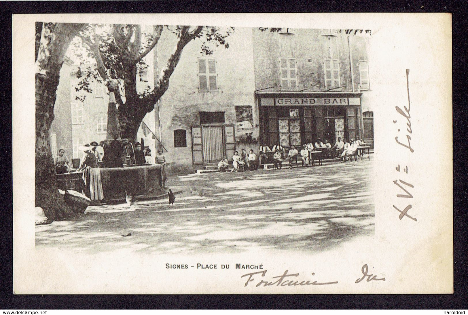 CPA 83 - SIGNES - PLACE DU MARCHE - Signes