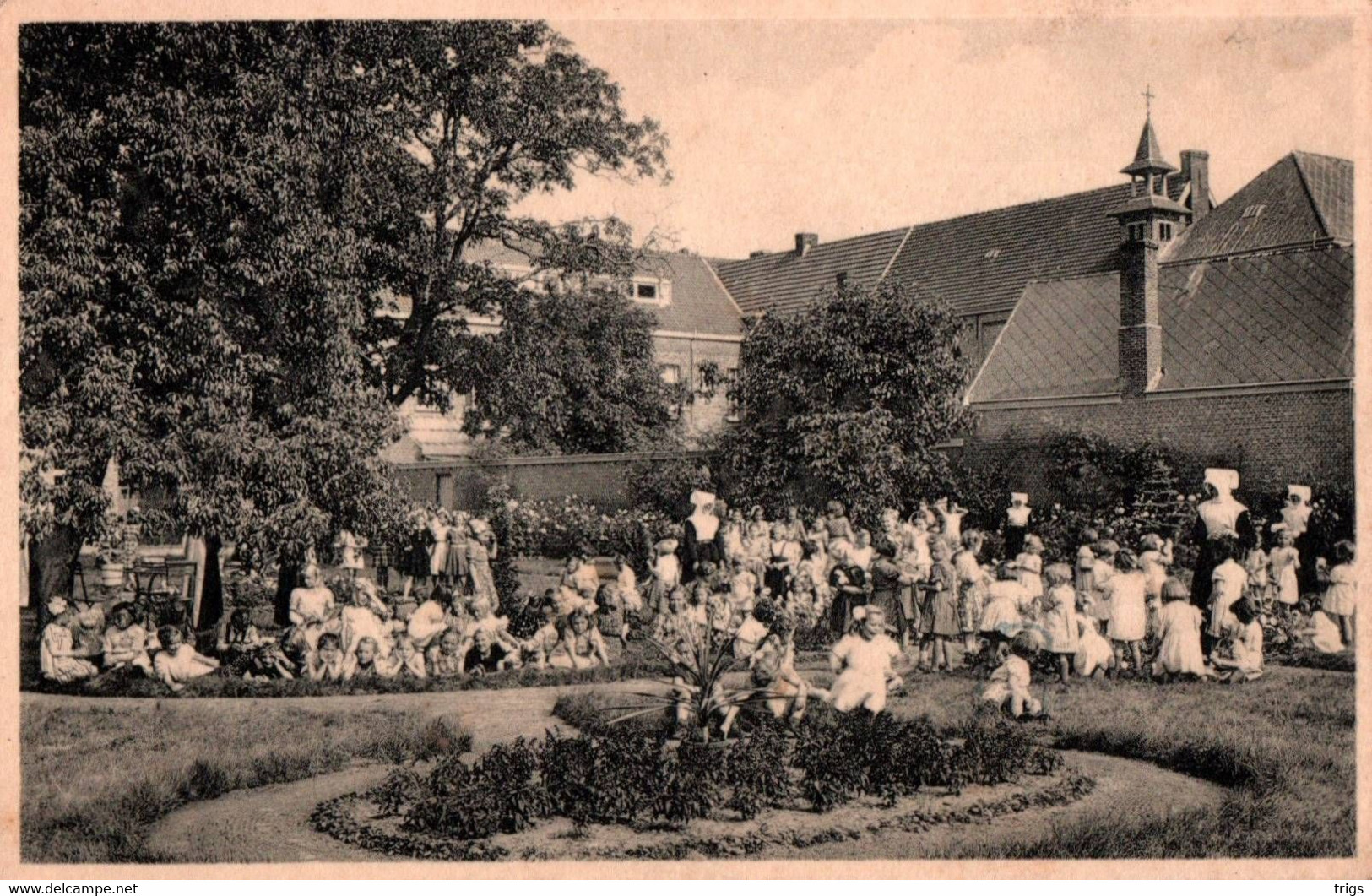 Ravels (O. L. Vrouw Van De Kempen) - Openluchtschool Voor Zwakke Meisjes, Een Gezellig Hoekje In Het Bloemenpark - Ravels