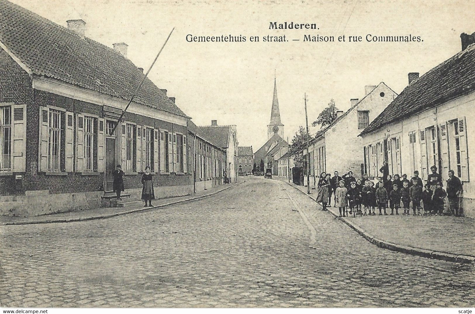 Malderen.   -    Gemeentehuis En Straat    -   1924   Naar   Antwerpen - Londerzeel