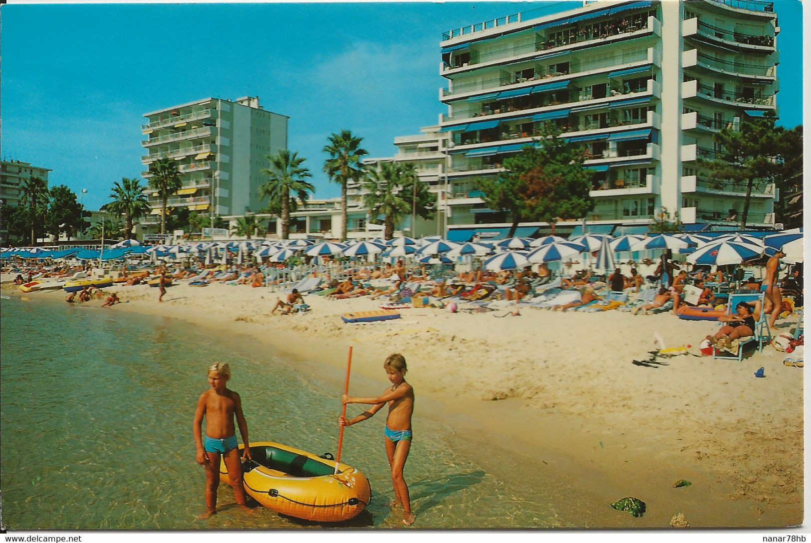 CPM Juan Les Pins, La Plage - Juan-les-Pins