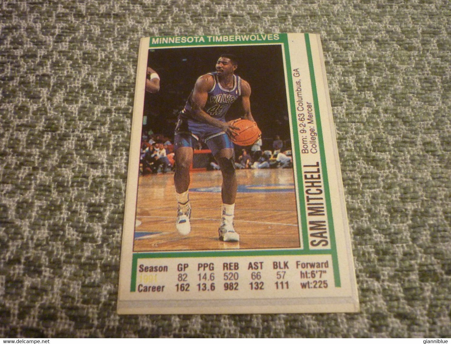Sam Mitchell Minnesota Timberwolves 1991-92 NBA Rare Greek Edition Panini Basketball Basket Unstuck Sticker #68 - 1990-1999