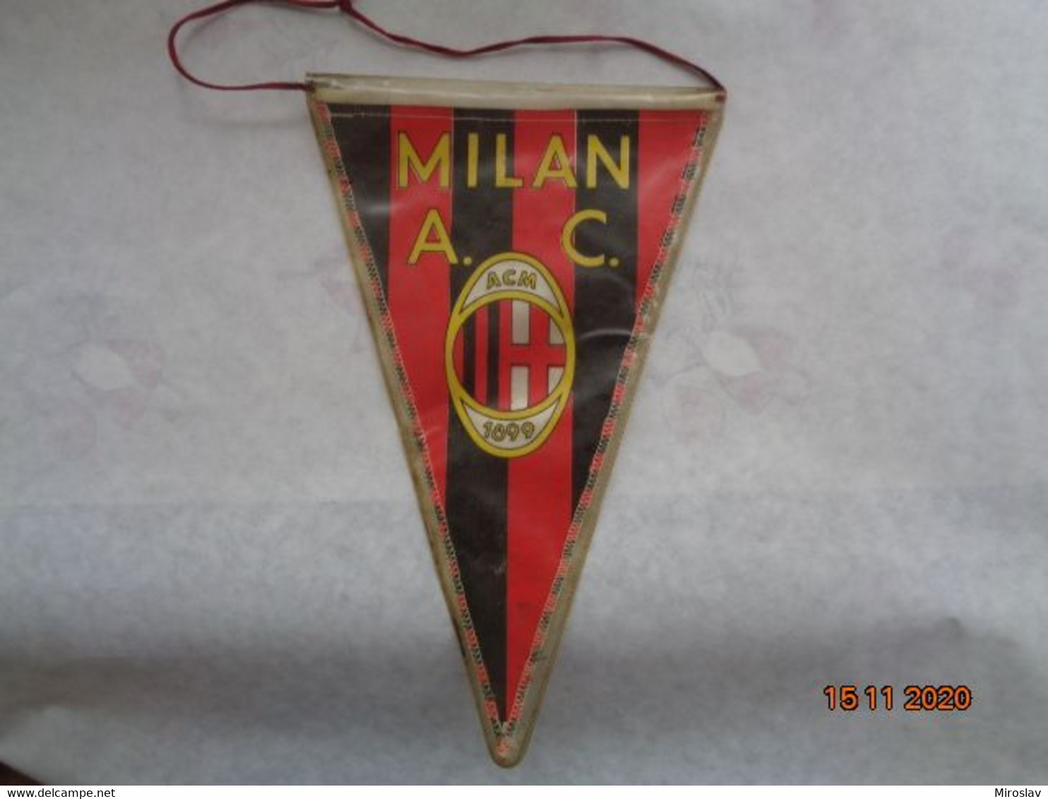 FOOTBALL FLAGS  -  FUTBALOVÉ  VLAJOČKY   MILAN A. C. - Apparel, Souvenirs & Other