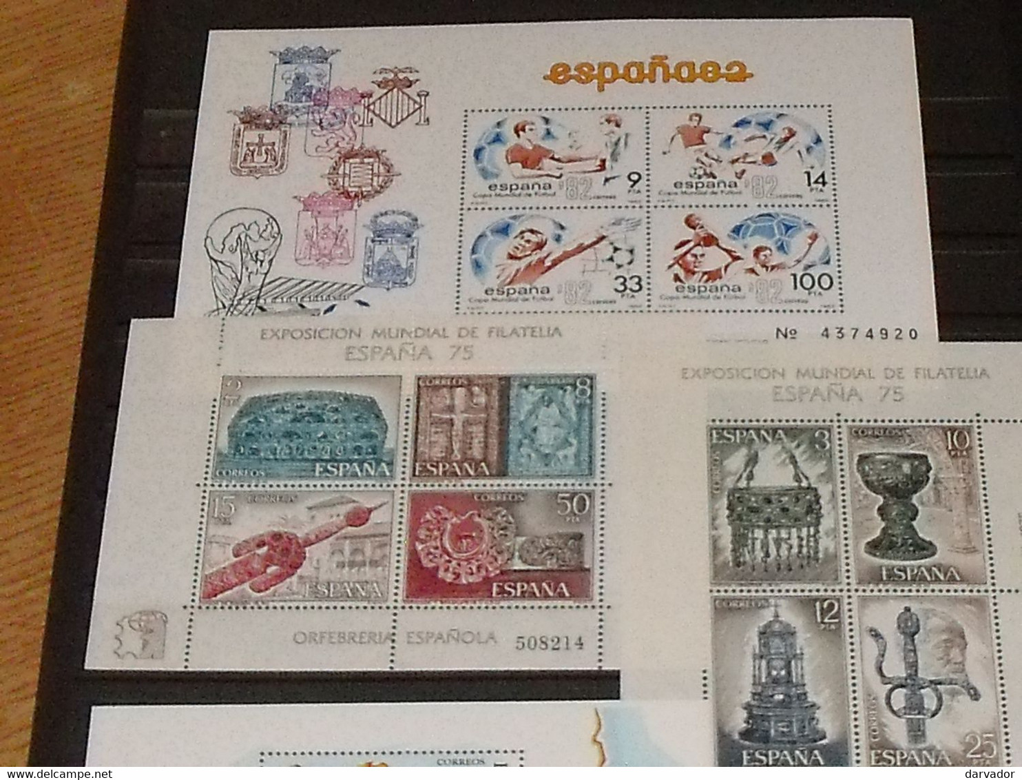 (ESP1) ESPAGNE / album  de 800 timbres et 4 blocs tous neuf ** MNH (aucun double ;  divers sujets thématique )  SUPERBE