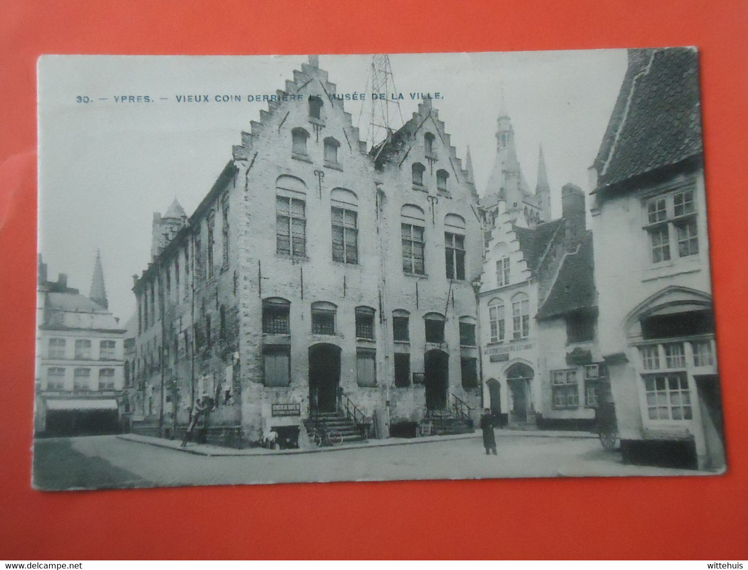 Ypres - Yper - Ieper   Vieux Coin Derriere De Musée De La Ville   ( Bertels Nr. 30 )         (2scans) - Ieper