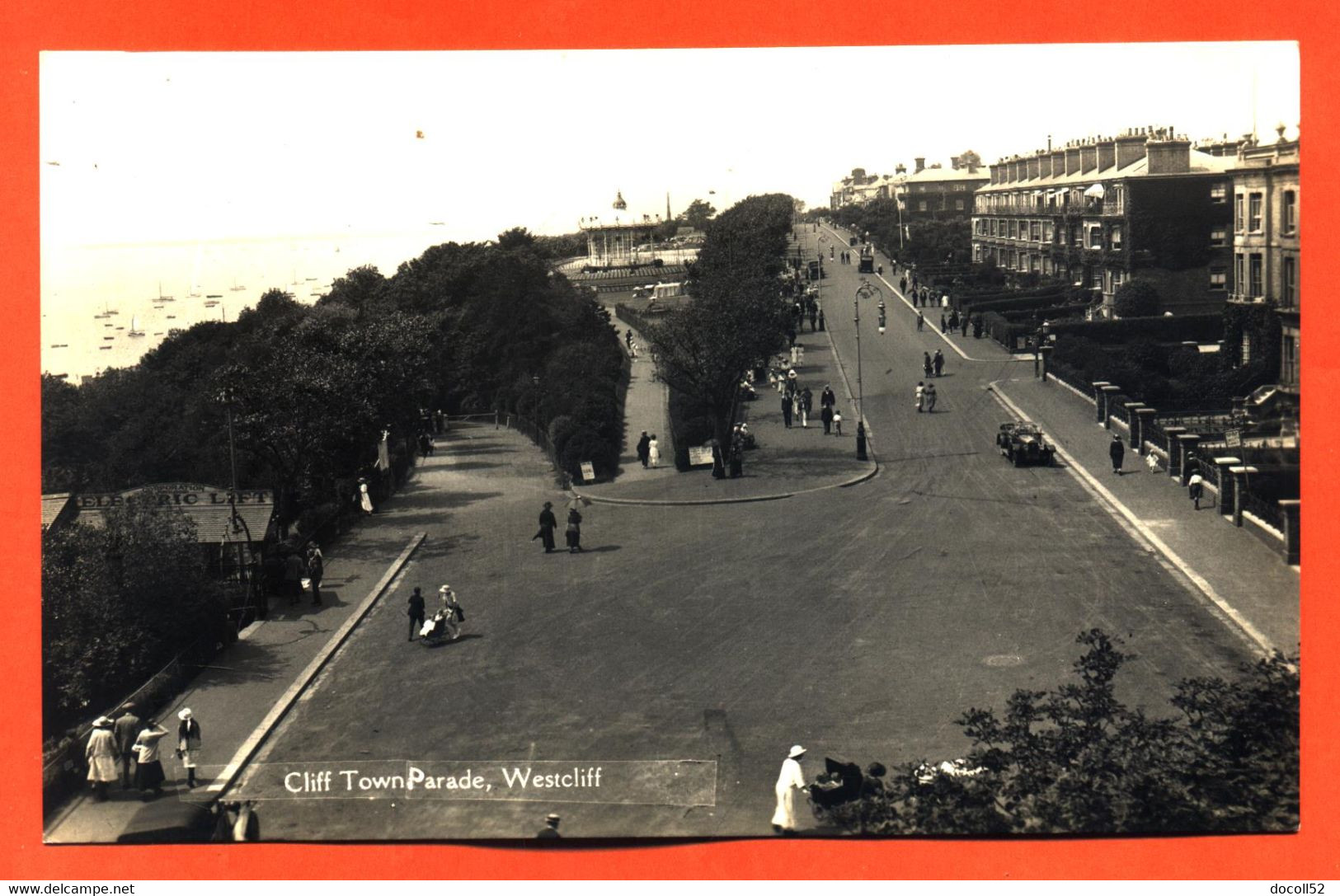 CPA GLACEE PHOTO WESTCLIFF ON SEA " Cliff Town Parade " - Southend, Westcliff & Leigh