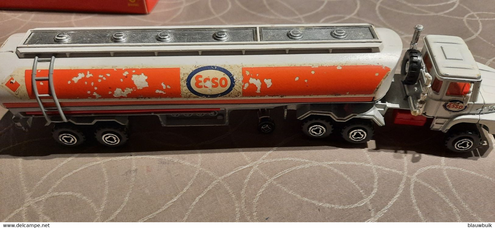 Vintage Majorette Scania Esso Benzine Tankwagen - Camions, Bus Et Construction