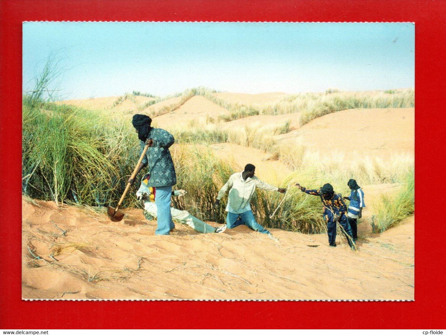 MAURITANIE . SORTIE DE NOUAKCHOFF LES VENTS DE SABLE SONT OMNI PRÉSENTS. L'HOMME DEFIE LE DÉSERT - Ref. N°36795 - - Mauritanie