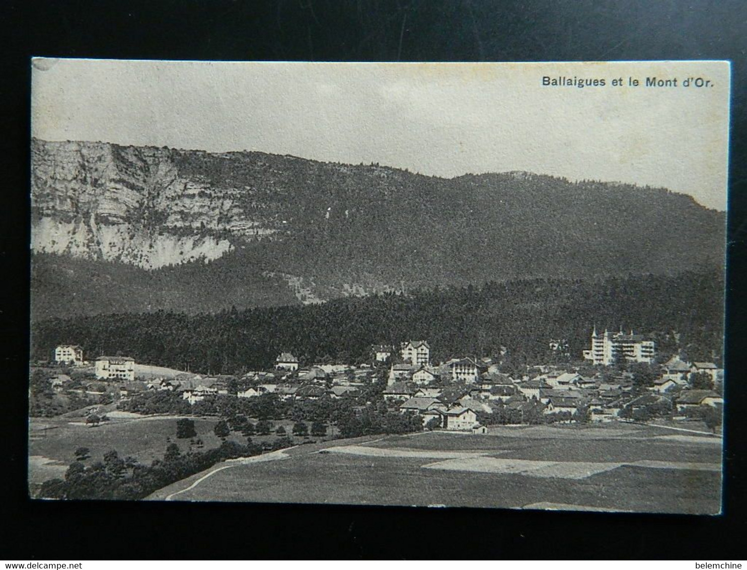 BALLAIGUES ET LE MONT D'OR - Ballaigues