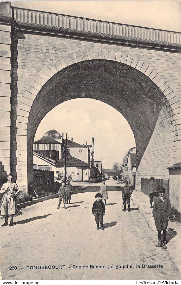 FRANCE - GONDRECOURT - Rue De Bonnet - à Gauche La Brasserie - Animée - Carte Postale Ancienne - Gondrecourt Le Chateau