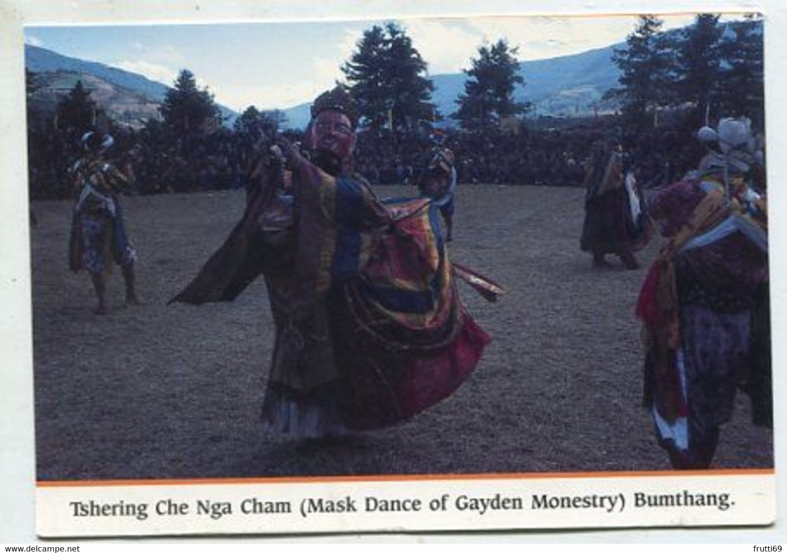 AK 111691 BHUTAN - Bumthang- Tshering Che Nga Cham - Bután