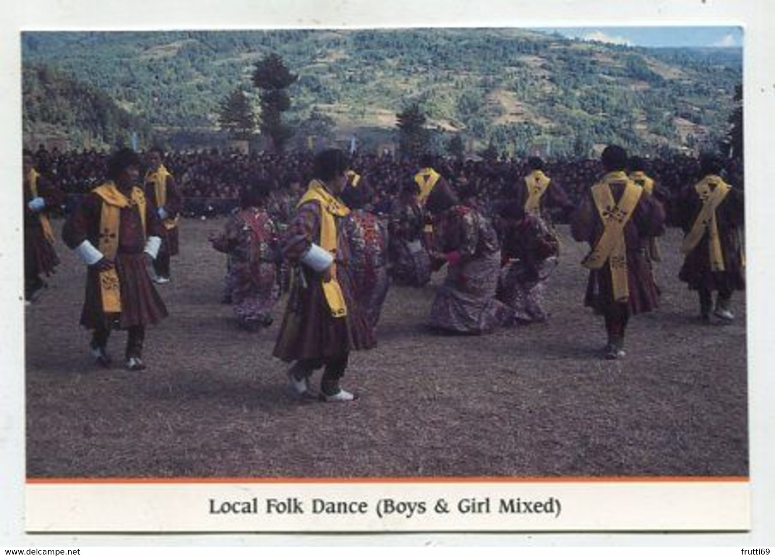 AK 111692 BHUTAN - Local Folk Dance - Bután