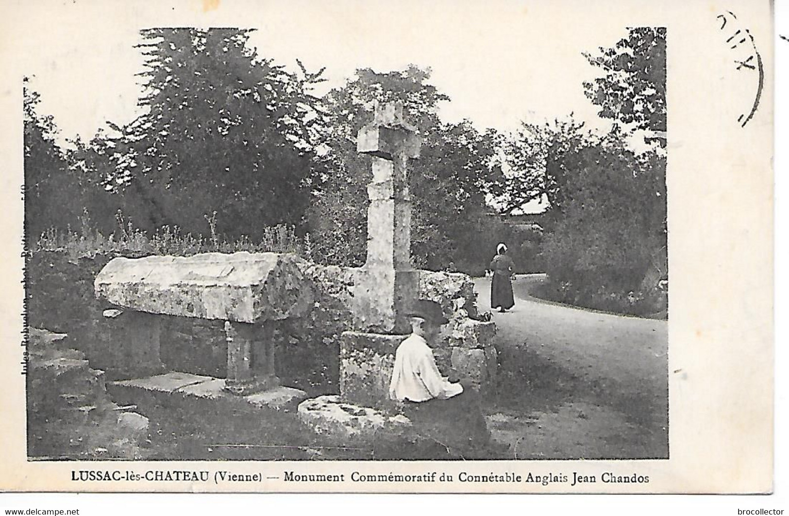 LUSSAC ( 86 ) -  Monument Du Connétable  Jean Chandos - Lussac Les Chateaux