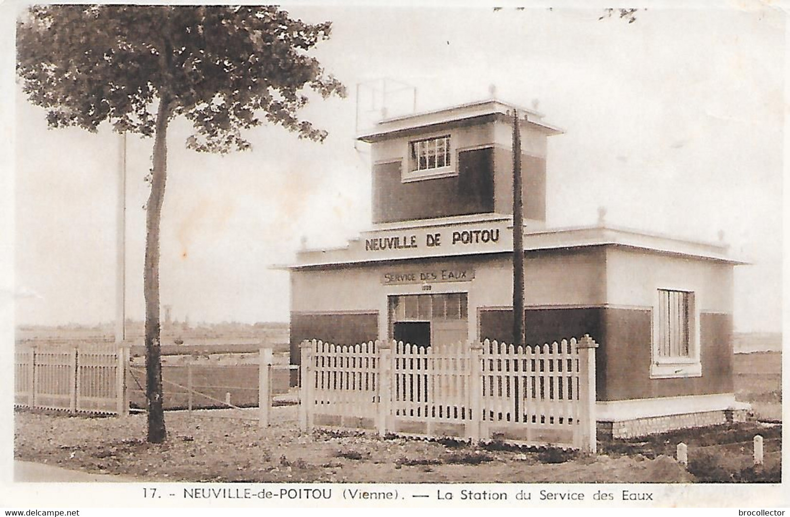 NEUVILLE ( 86 ) -  La Station Du Service Des Eaux - Neuville En Poitou