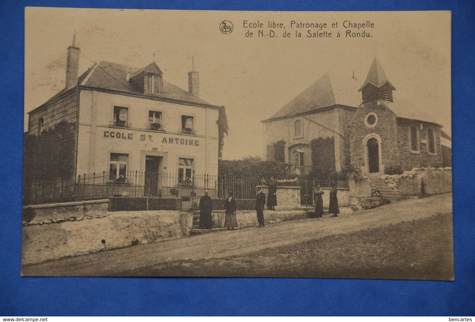 Rondu Près De Libramont: Ecole Libre, Patronage Et Chapelle De N.D. De La Salette. Animée Et Rare - Libramont-Chevigny