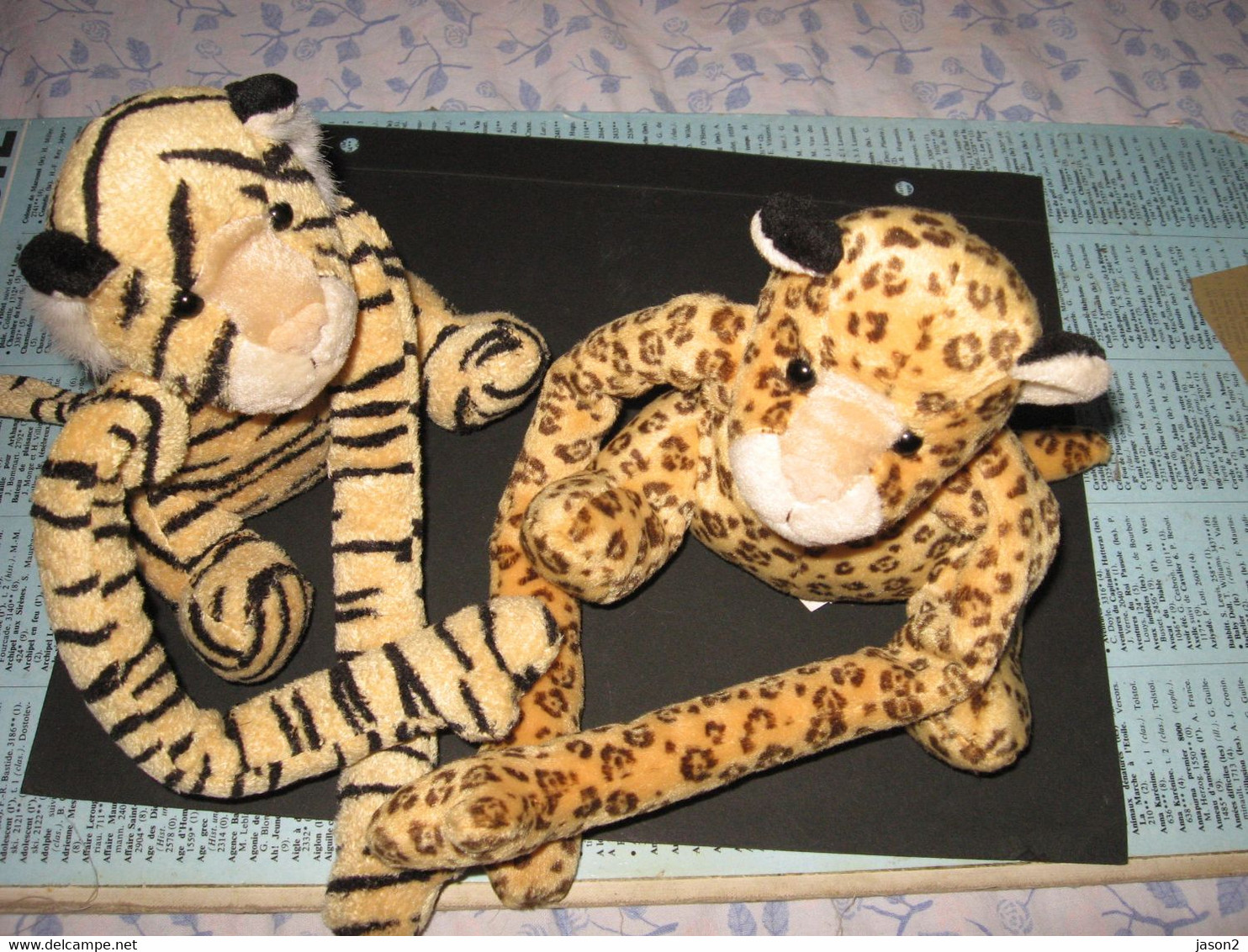 LOT DE 2 ANCIENNES PELUCHES MARSUPILAMI - Cuddly Toys