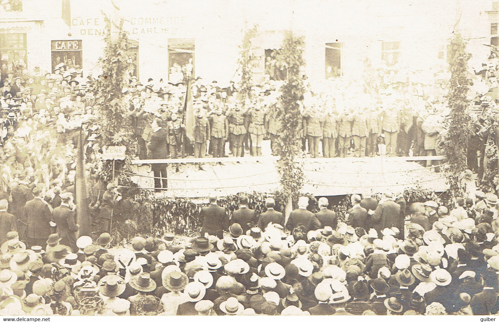 Montigny Le Tilleul  Bomerée Manifestation Devant Le Café Du Commerce  (denis Carlier)  Carte Photo - Montigny-le-Tilleul