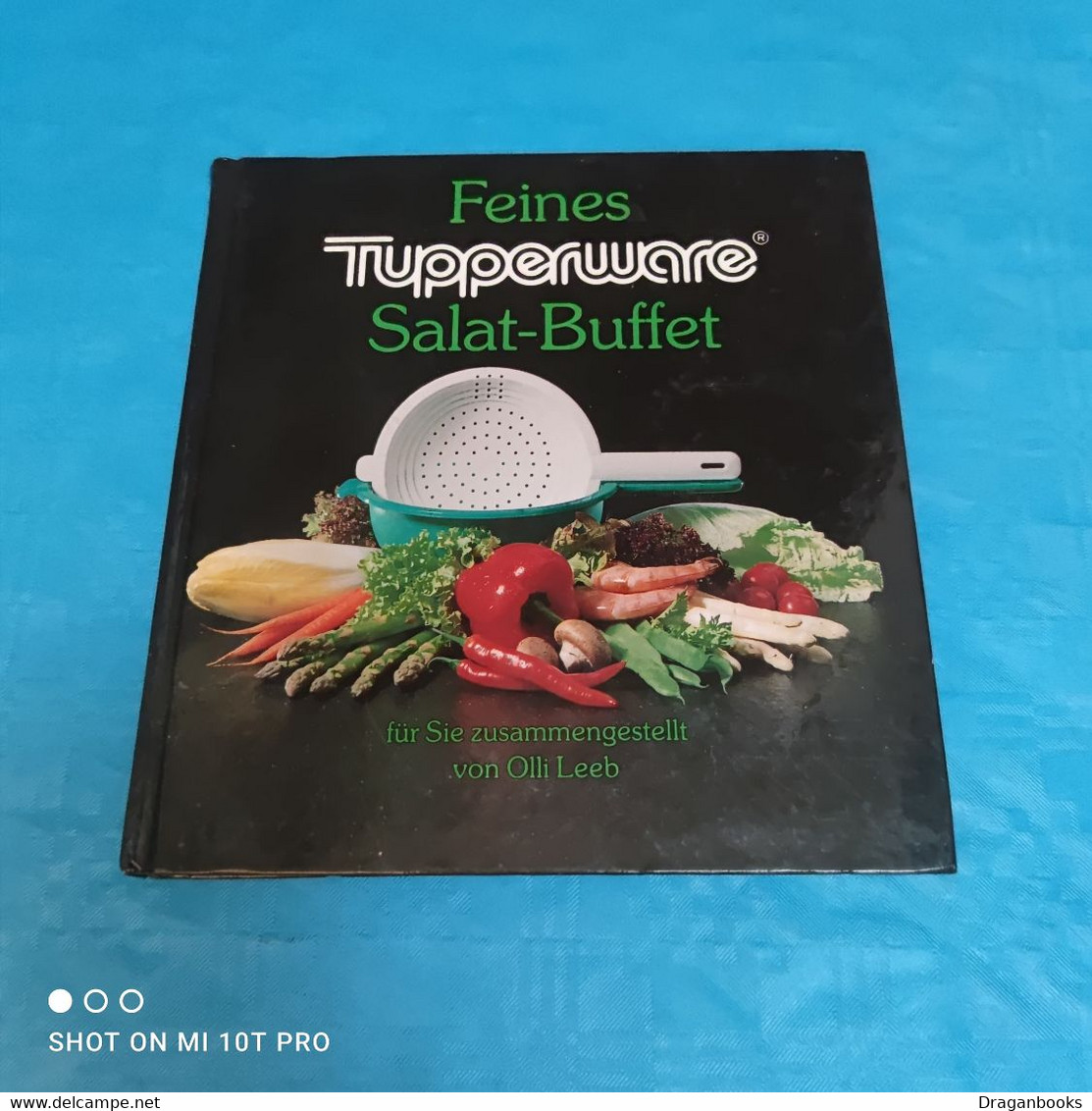 Olli Leeb - Tupperware - Feines Salat Buffet - Manger & Boire