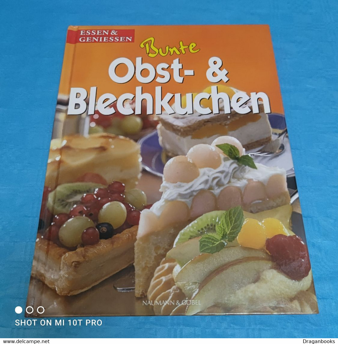 Bunte Obst Und Blechkuchen - Manger & Boire