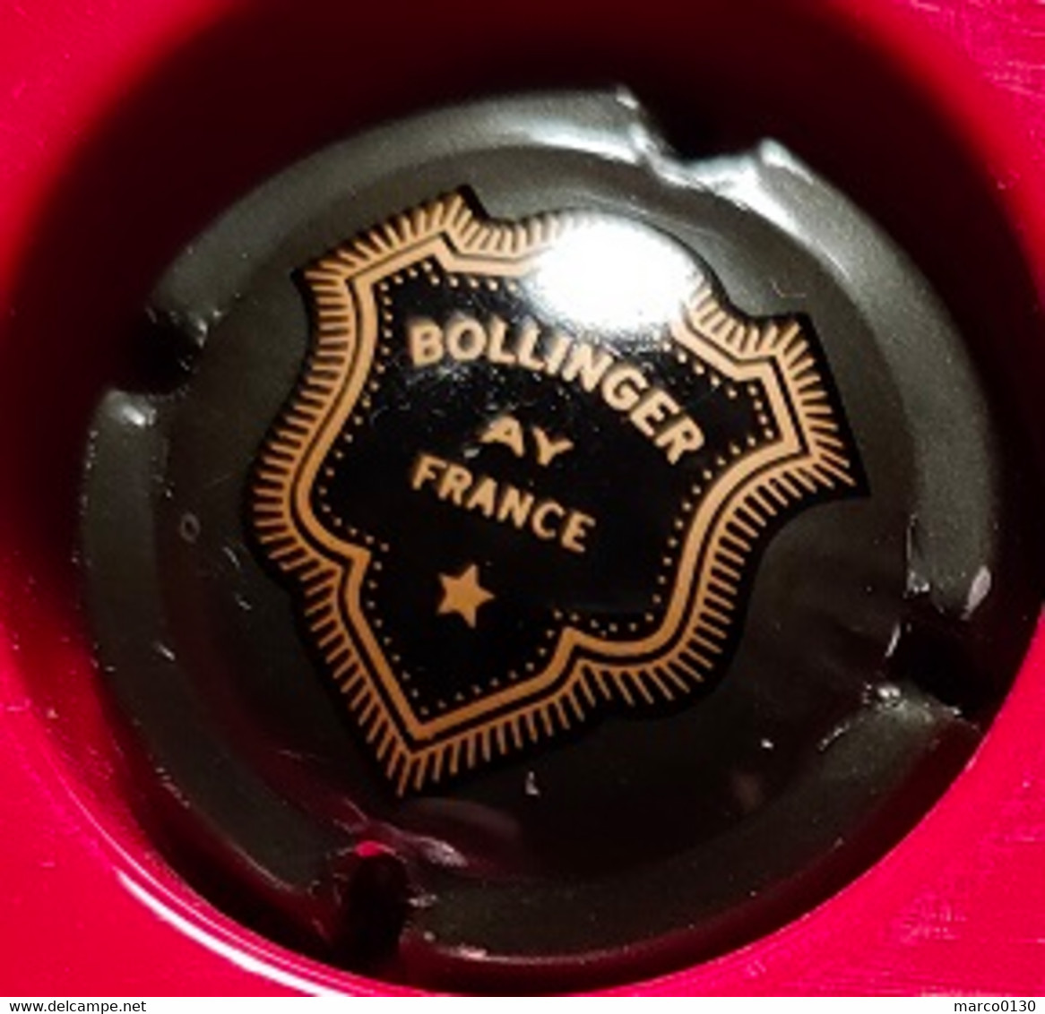 CAPSULE DE CHAMPAGNE BOLLINGER N° 33 - Bollinger