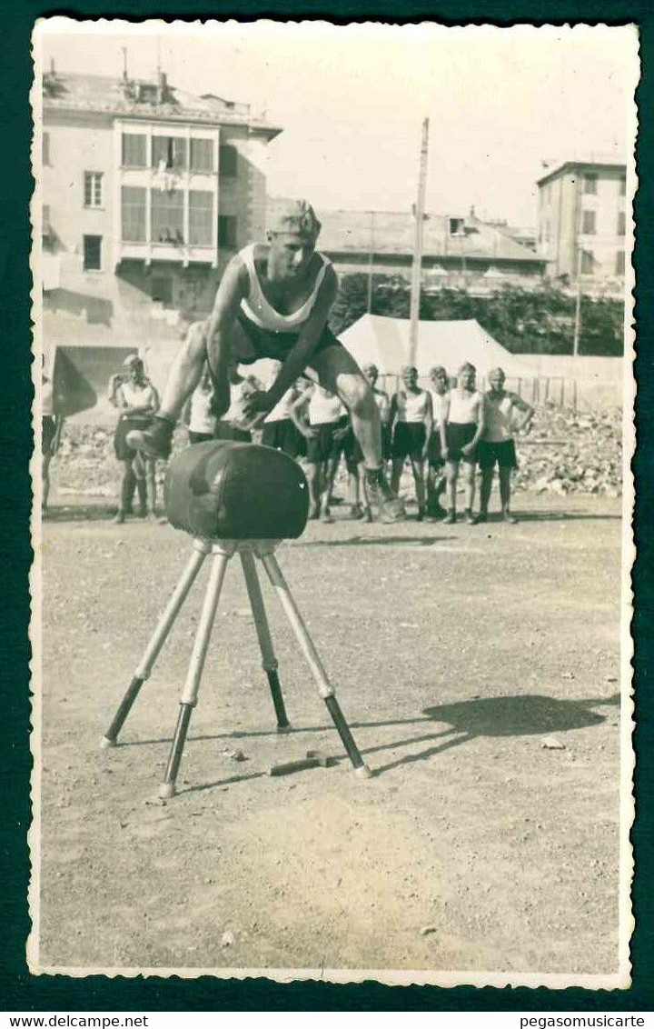 CLI 019 - CARTOLINA DA FOTO ATLETICA ESERCIZI GARE MILITARI COLONIALE ? 1940 CIRCA - Athletics