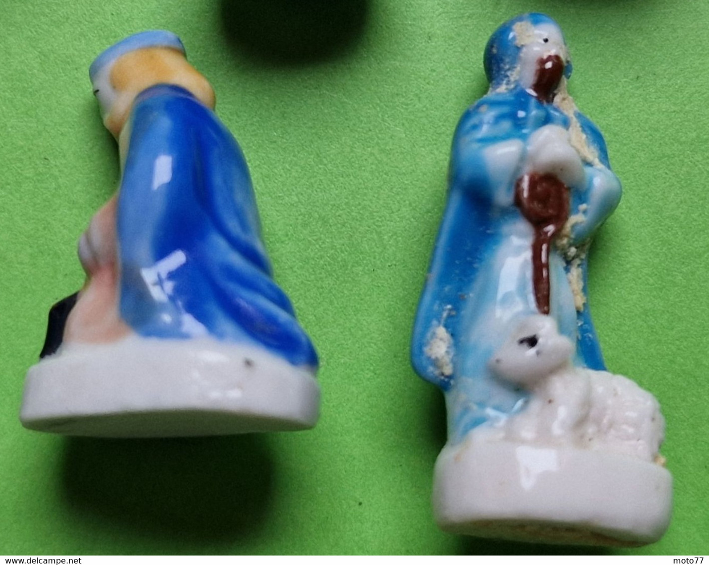 Lot 15 Fèves - Porcelaine - Santon Crèche Âne Mouton Noël - Vers 1980 / 2010 - Santons