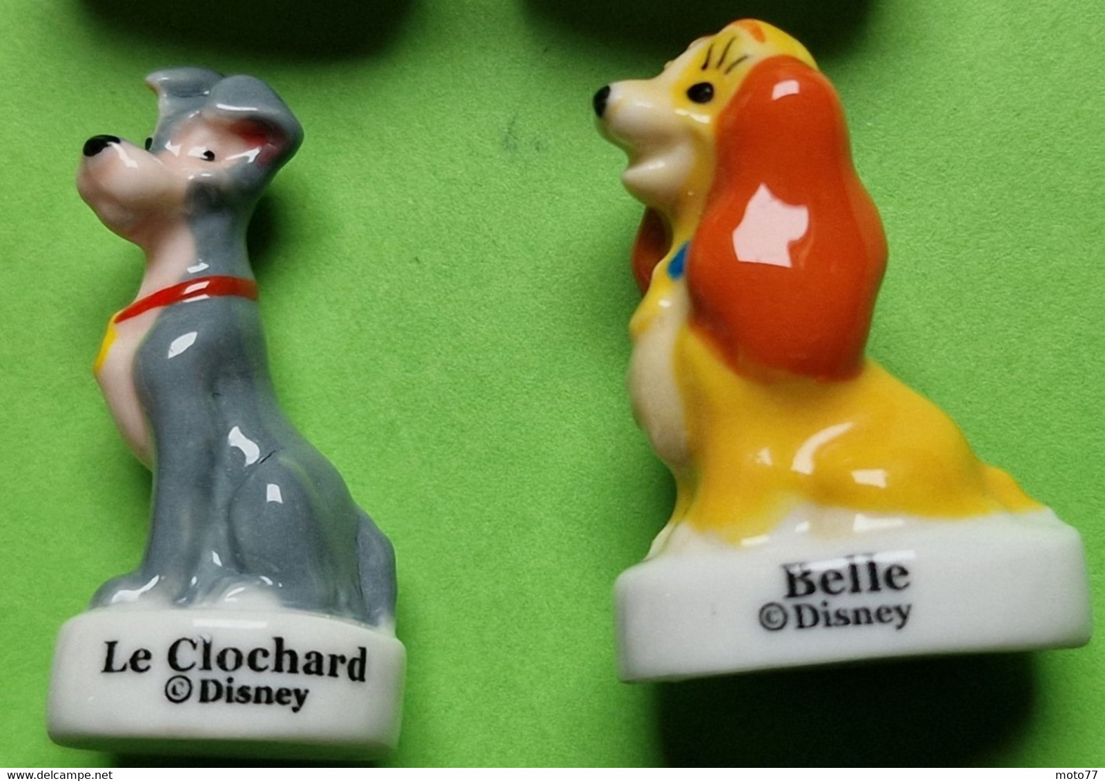 Lot 8 Fèves DISNEY - Porcelaine - Ours Lion Chien Chat - Vers 1980 / 2010 - Disney