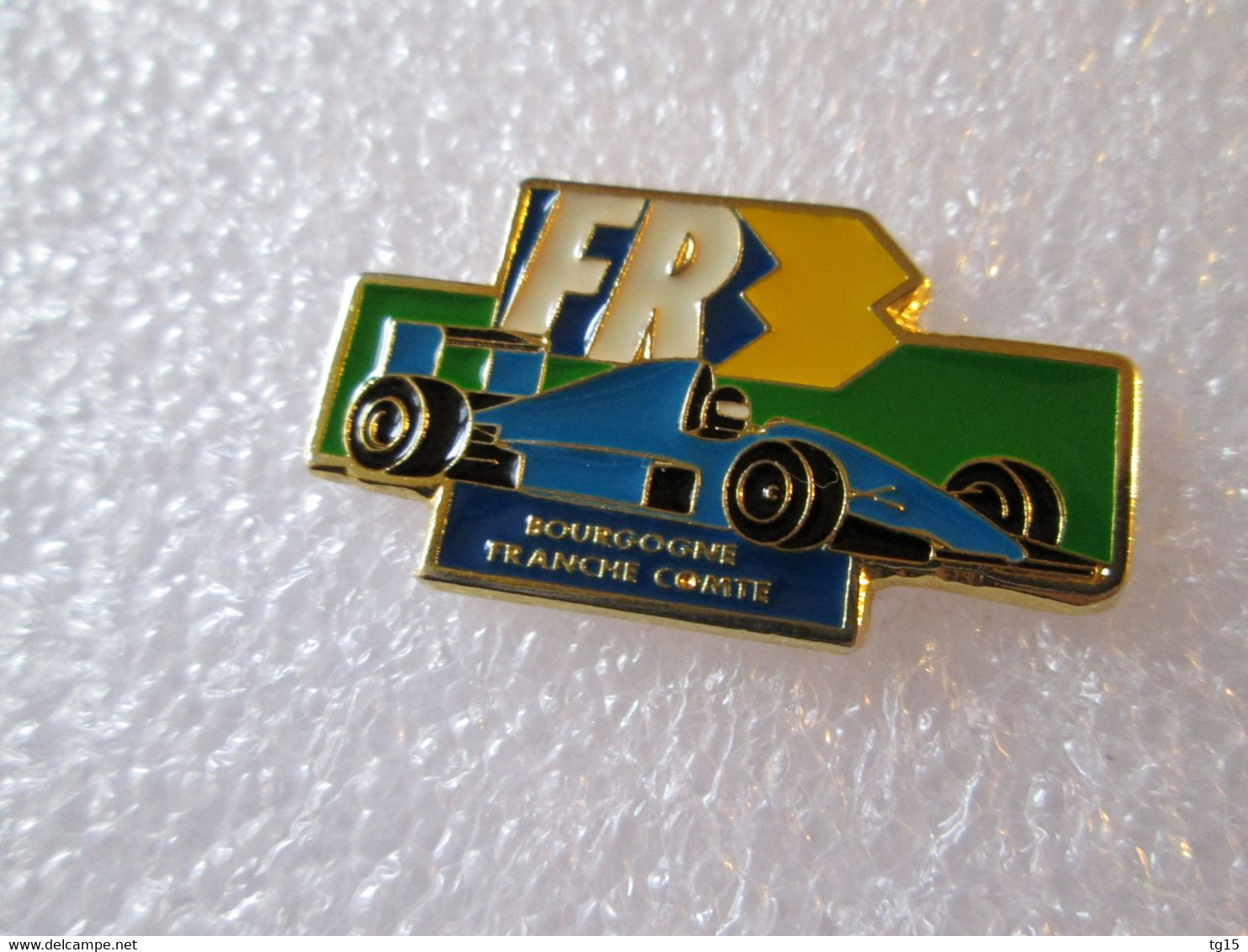 PIN'S    FR 3   BOURGOGNE FRANCHE-COMTÉ   FORMULE 1 - F1