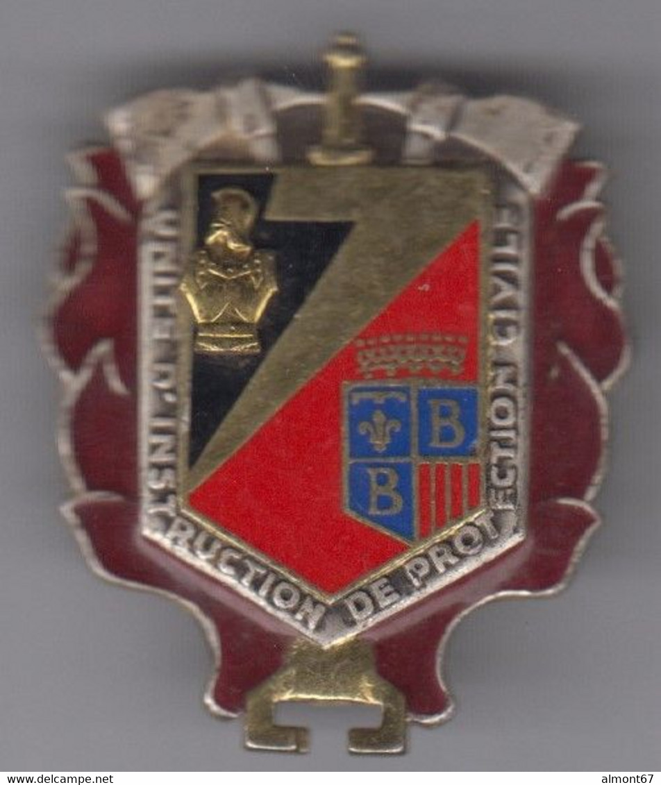 7e Unité D' Instruction De Protection Civile - Insigne  Drago Paris G.2441 - Feuerwehr
