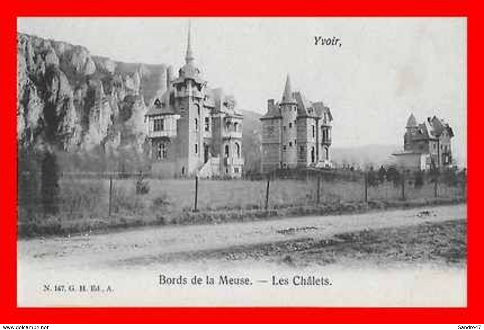 2 CPA YVOIR-sur-MEUSE (Belgique) Bords De La Meuse, Les Châlets / Vue Du Bocq Et Le Château...P1049 - Yvoir