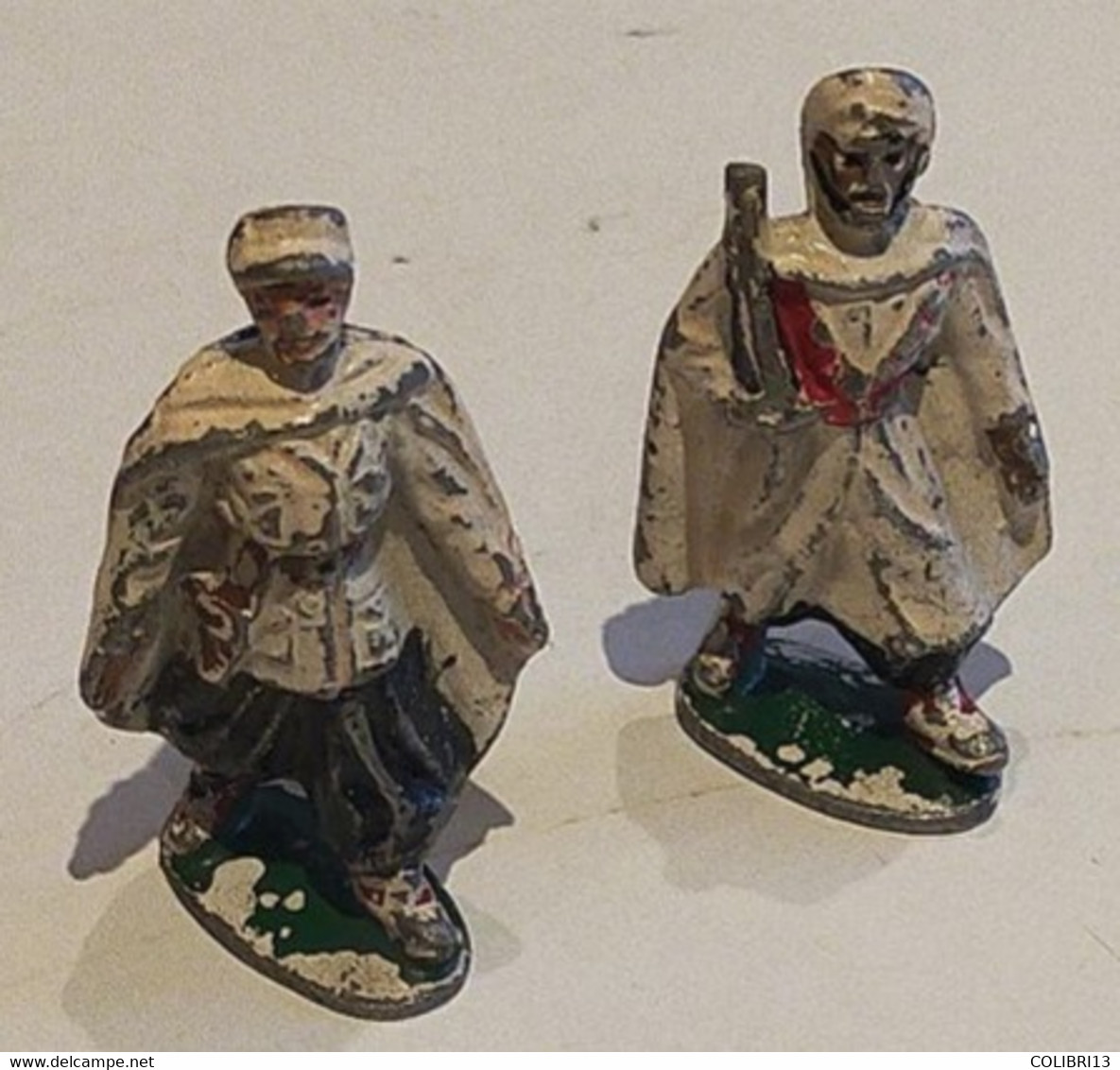 2 GOUMIERS OFFICIER & SOLDAT -TENUE BLANCHE  QUIRALU Symbôle D'une Colonisation...aboutie?   RARE - Quiralu