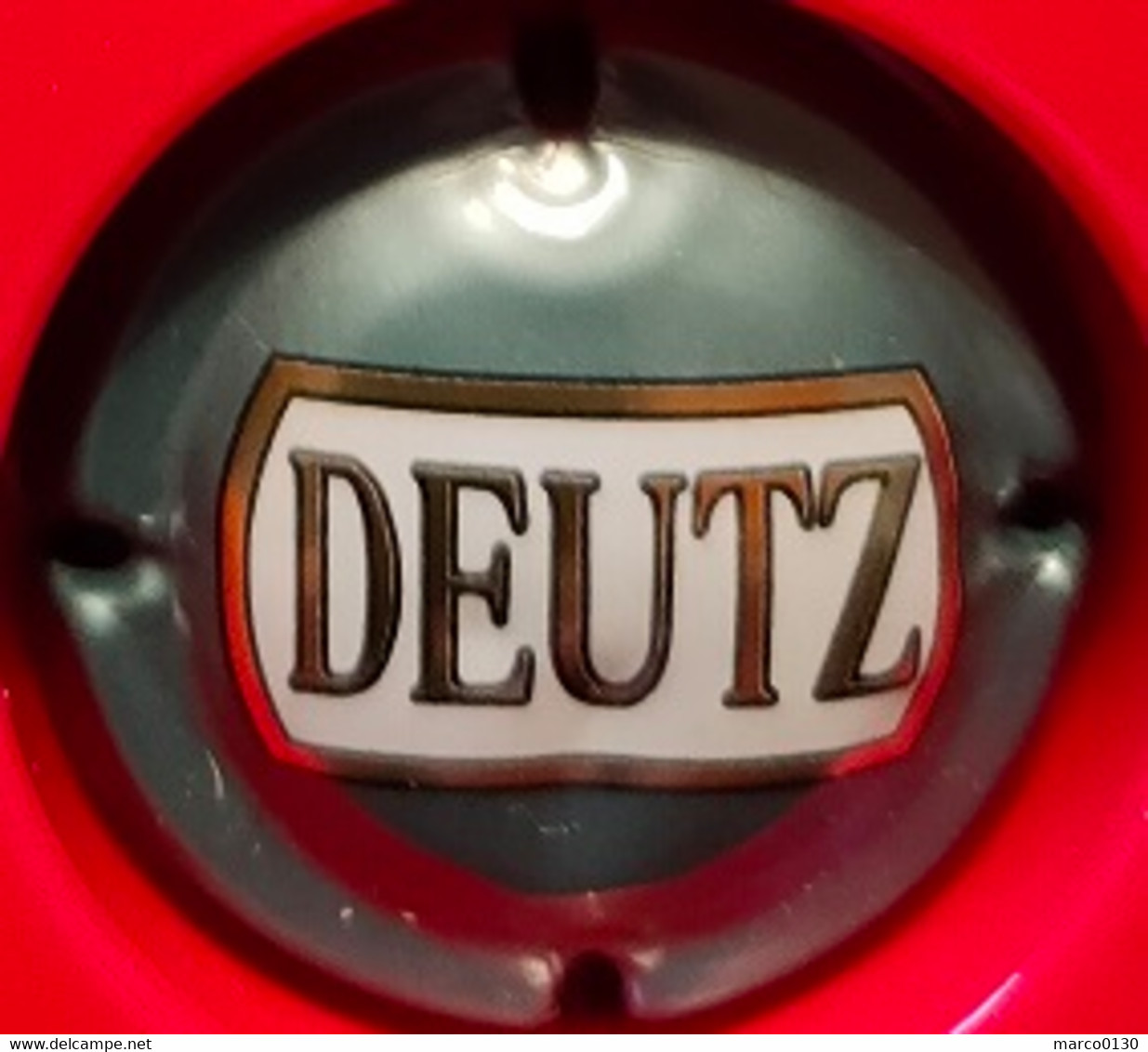 CAPSULE DE CHAMPAGNE DEUTZ N° 23a - Deutz