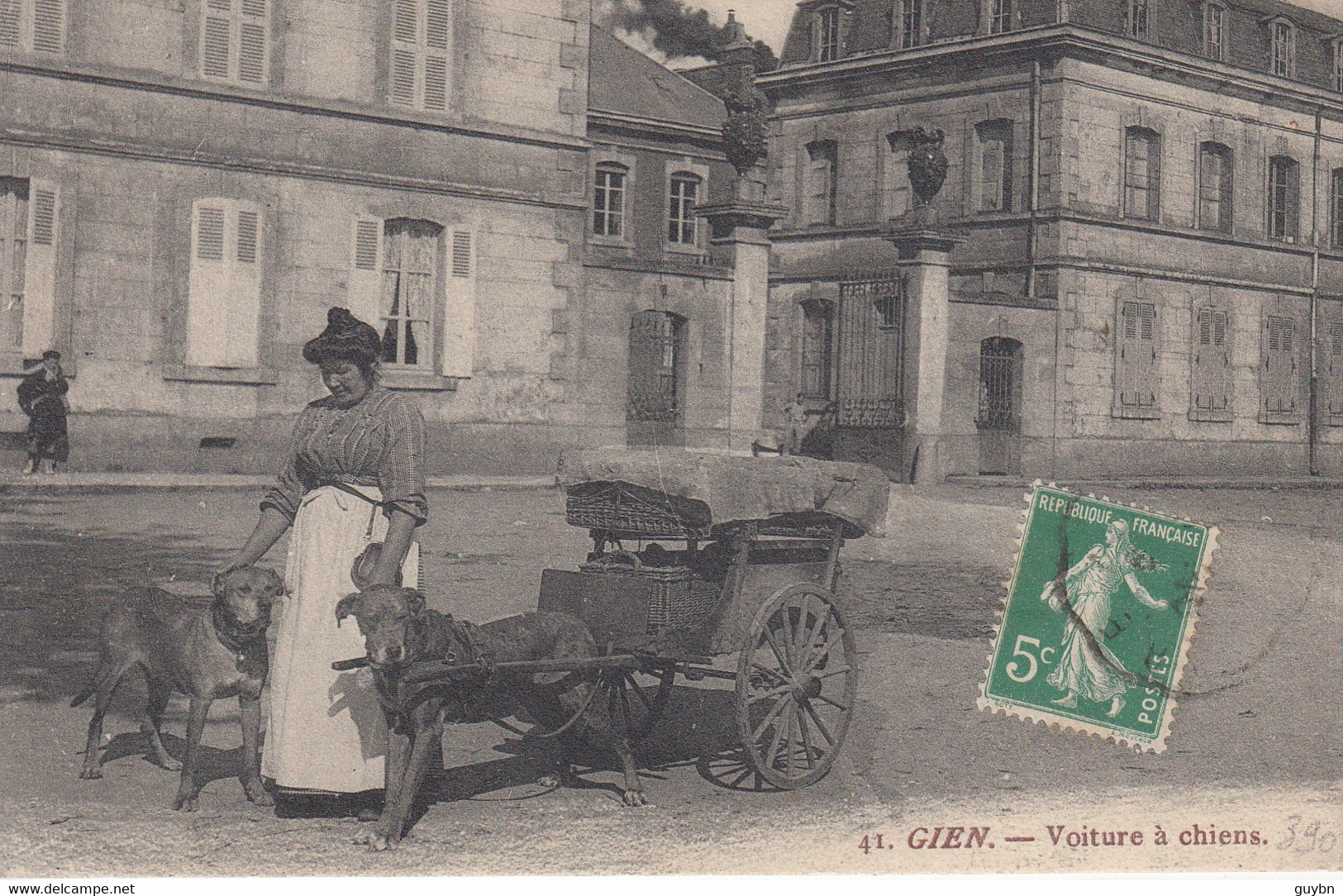 France Gien Loiret .. Attelage Voiture A Chiens .. Voyagée, Timbrée Semeuse .. TB - Gien