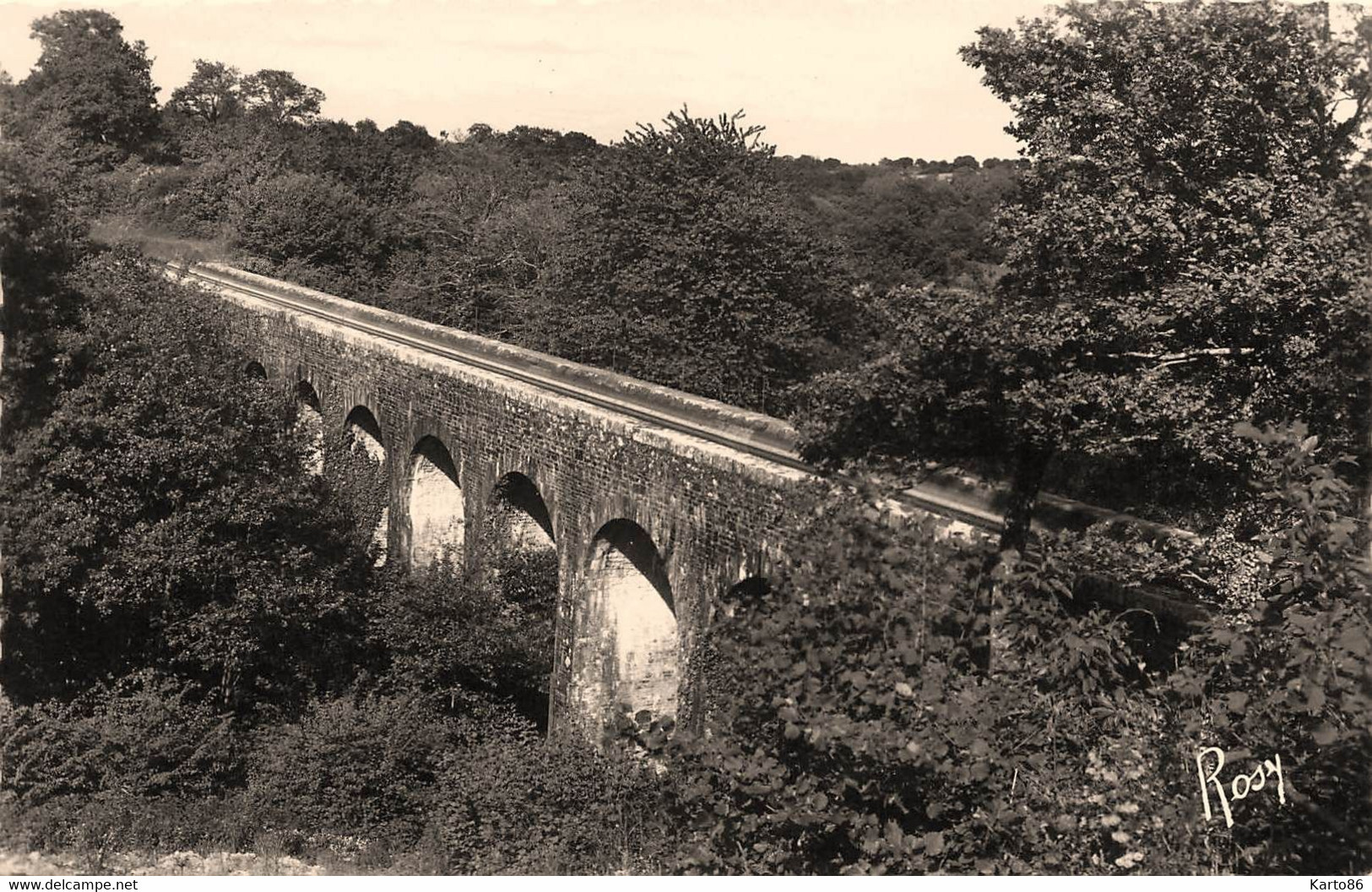 Nort Sur Erdre * Vue Sur Les Arcades * Pont Ligne Chemin De Fer - Nort Sur Erdre