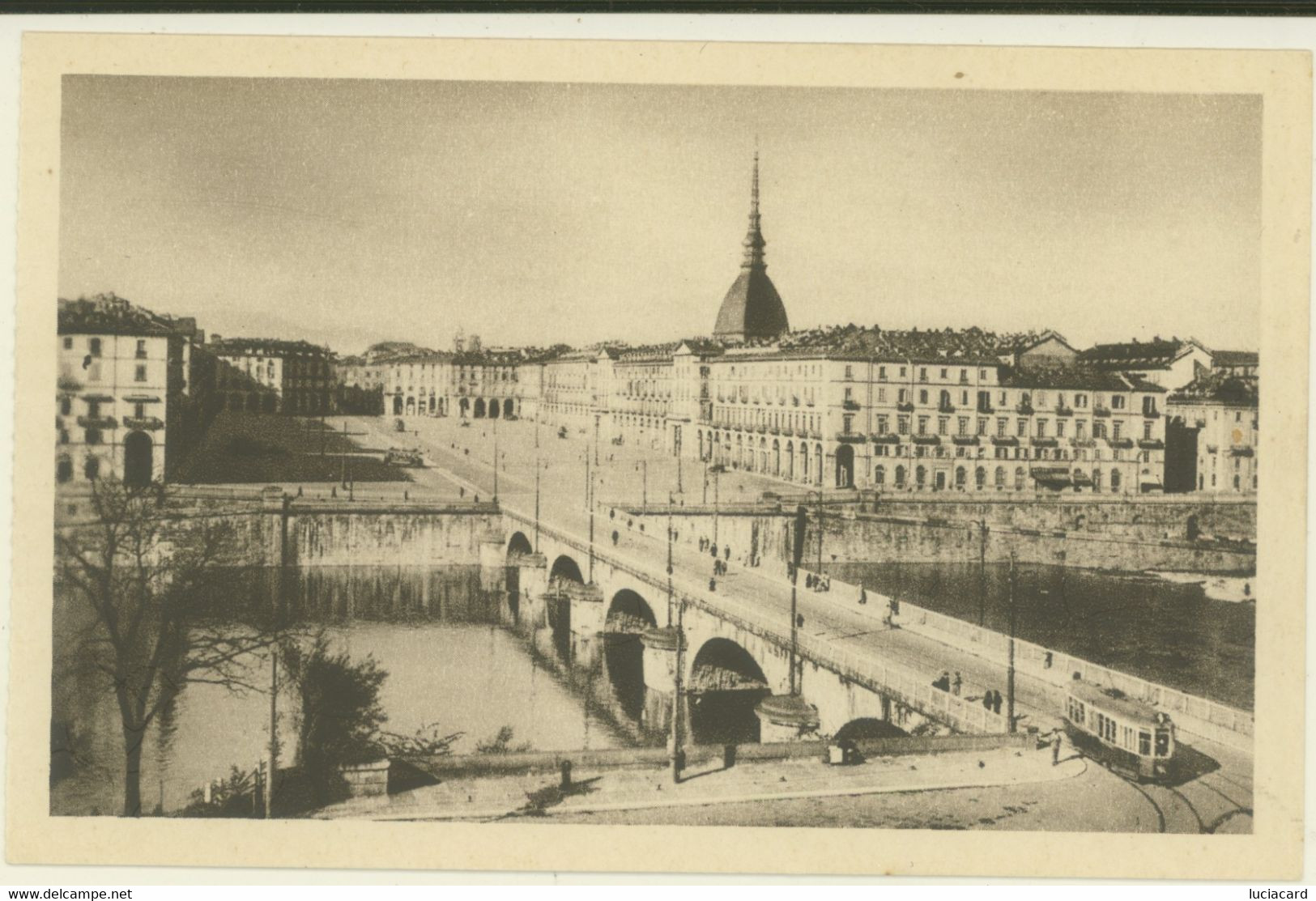 TORINO -TRAM SUL PONTE VITT. EMANUELE E PIAZZA VITTORIO VENETO - Bruggen