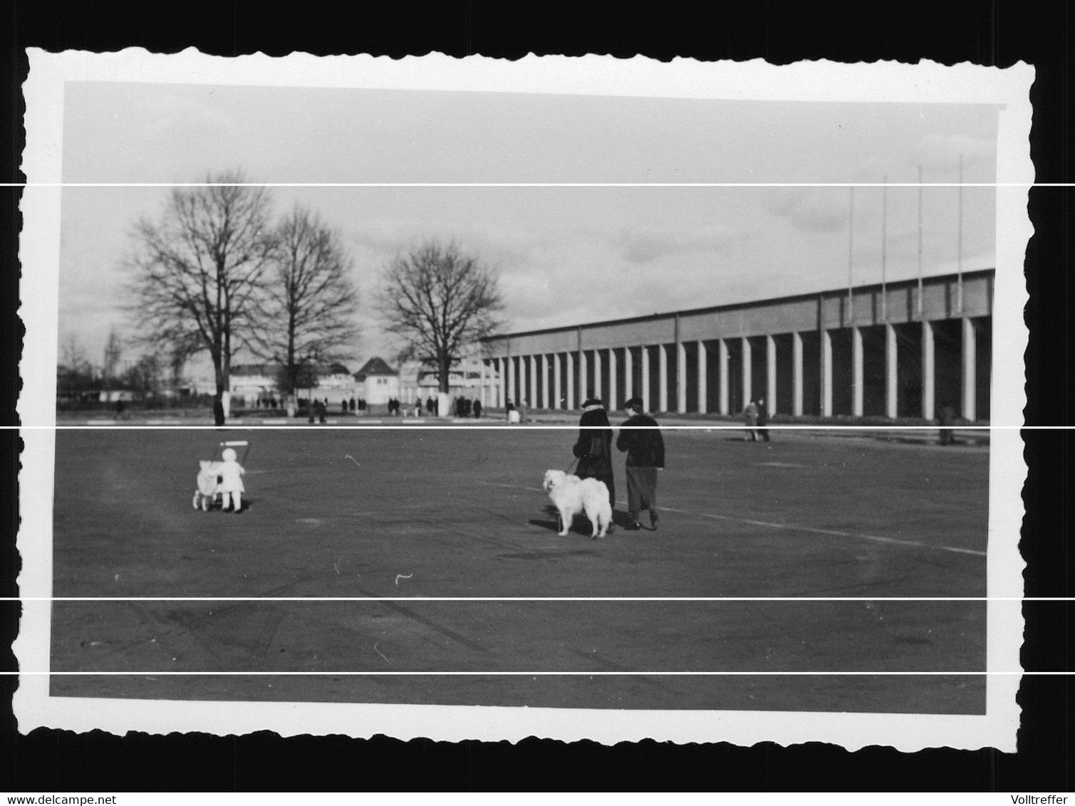 Orig. Foto Um 1937 Berlin Charlottenburg Wilmersdorf, Ortspartie Vor Der Deutschlandhalle - Wilmersdorf