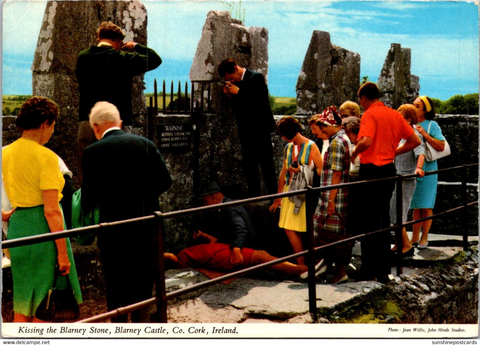 Ireland Cork Blarney Castle Kissing The Blarney Stone 1981 - Cork