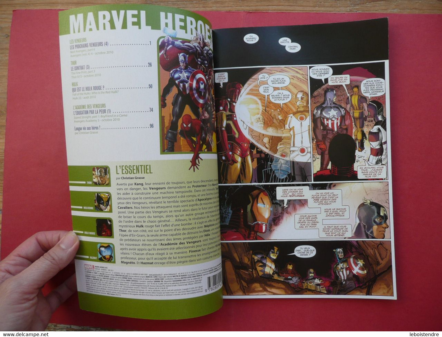 MARVEL HEROES V3 N 4 MAI 2011  MARVEL COMICS PANINI FRANCE AVENGERS ACADEMY WORLD WAR  HULK THOR - Marvel France