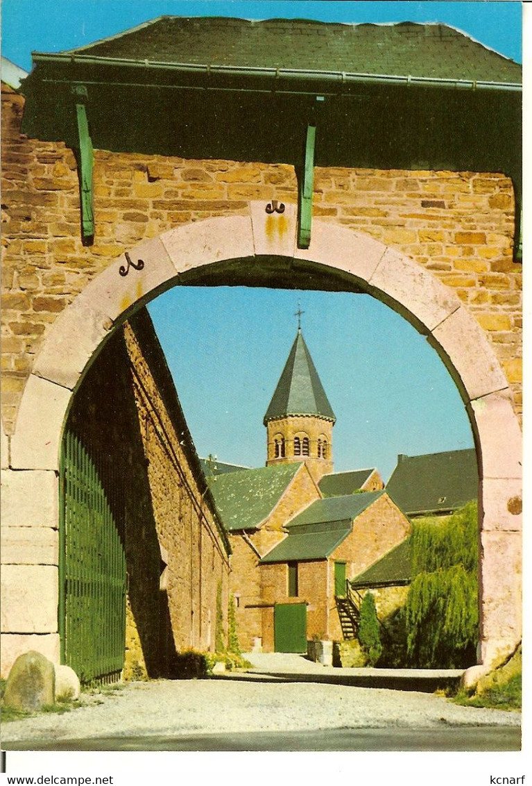 CP De SAINT-Séverin " Eglise Romane Avec La Ferme De L'ancien Prieuré " NANDRIN - Nandrin